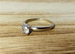14K White Gold APX 1/3 CTW Round Diamond Engagement Ring SZ 6